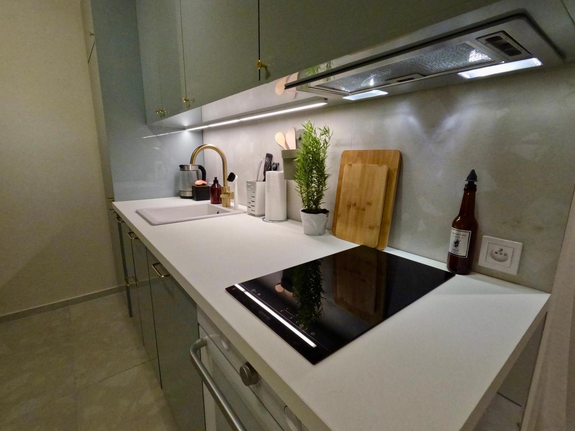 Urban Retreat I Modern Boho Apartments In Lovely Letna District - 10 Minutes From Old Town براغ المظهر الخارجي الصورة