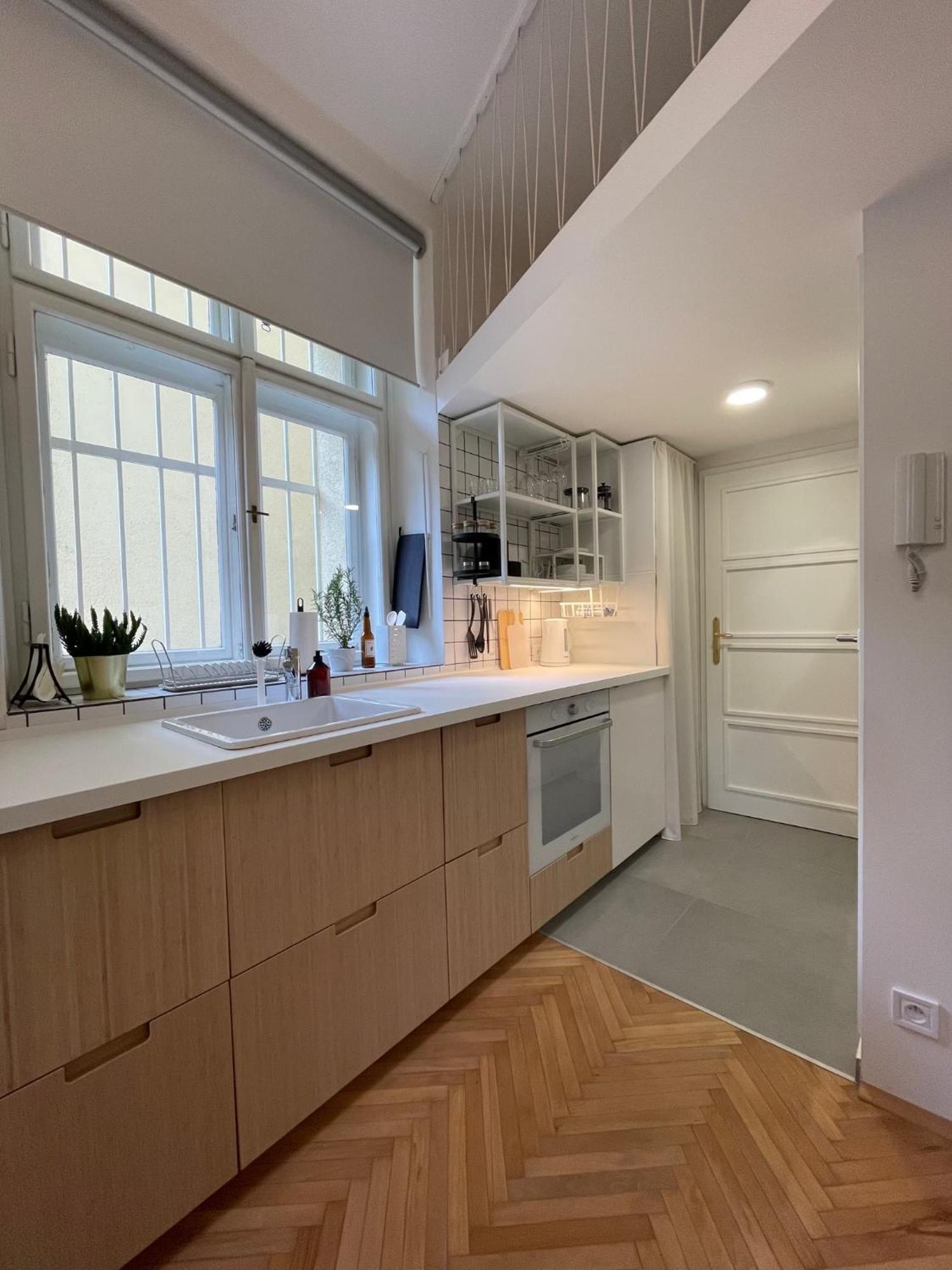 Urban Retreat I Modern Boho Apartments In Lovely Letna District - 10 Minutes From Old Town براغ المظهر الخارجي الصورة