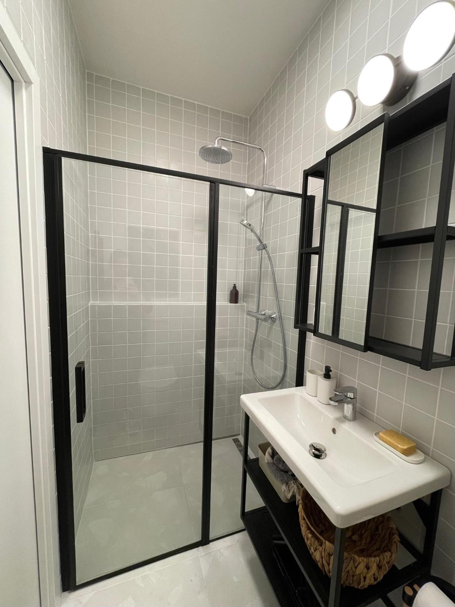 Urban Retreat I Modern Boho Apartments In Lovely Letna District - 10 Minutes From Old Town براغ المظهر الخارجي الصورة