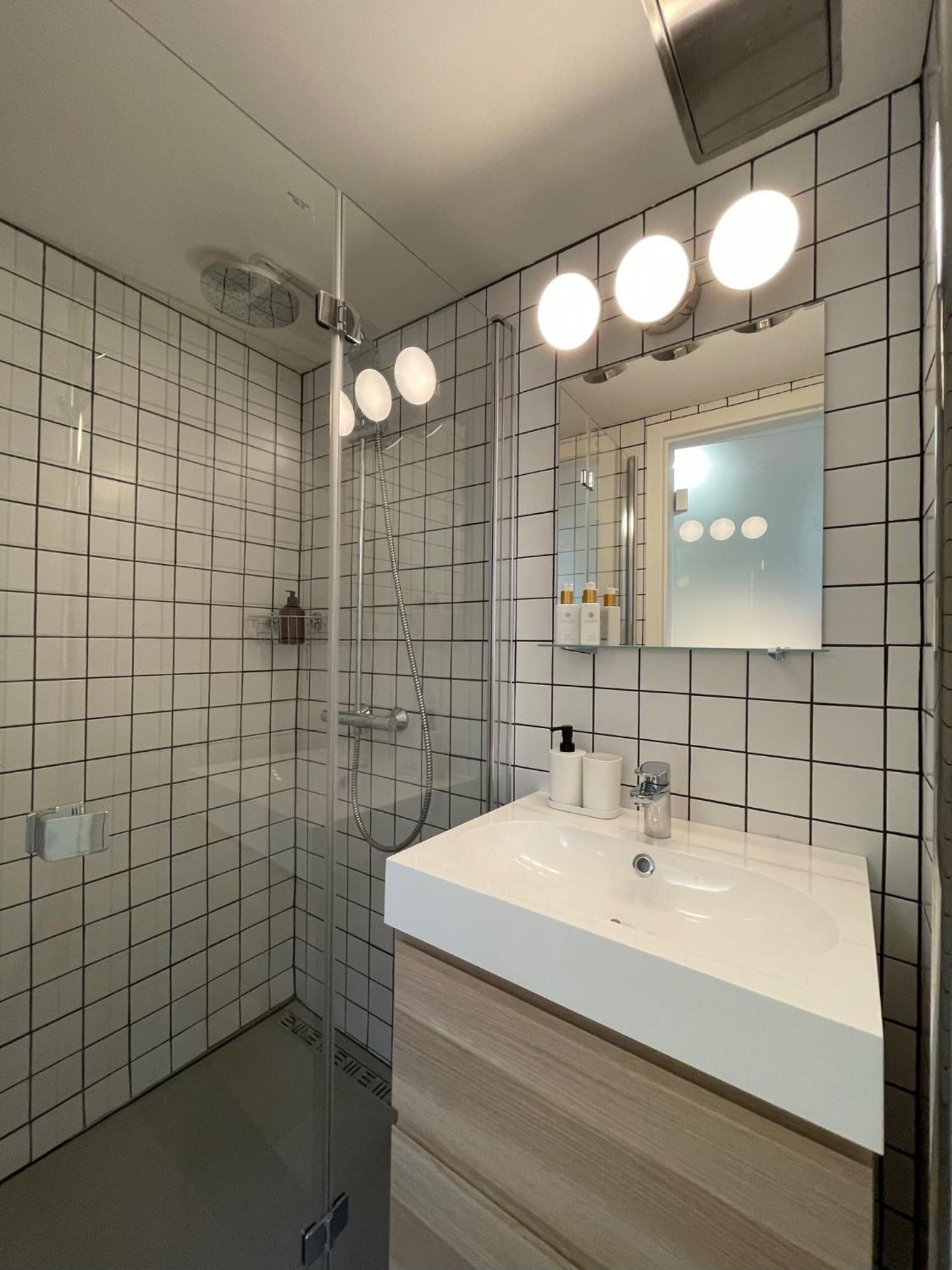 Urban Retreat I Modern Boho Apartments In Lovely Letna District - 10 Minutes From Old Town براغ المظهر الخارجي الصورة